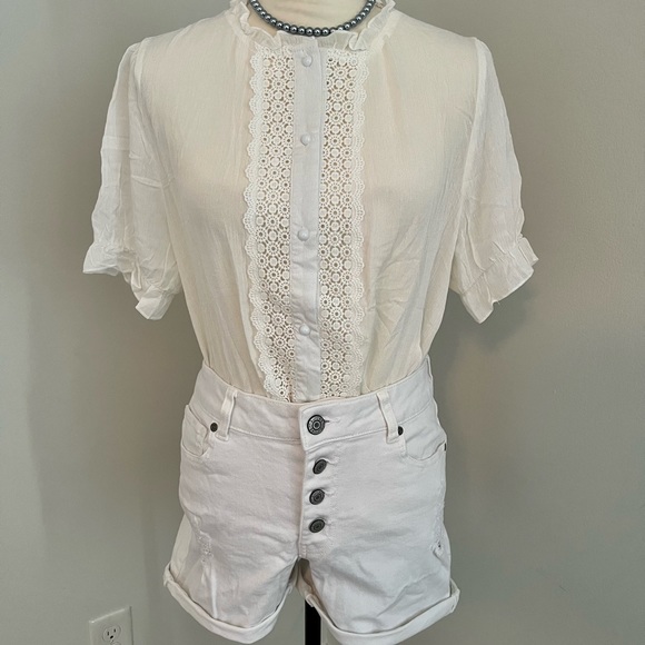 White Bohemian Top - Picture 2 of 3